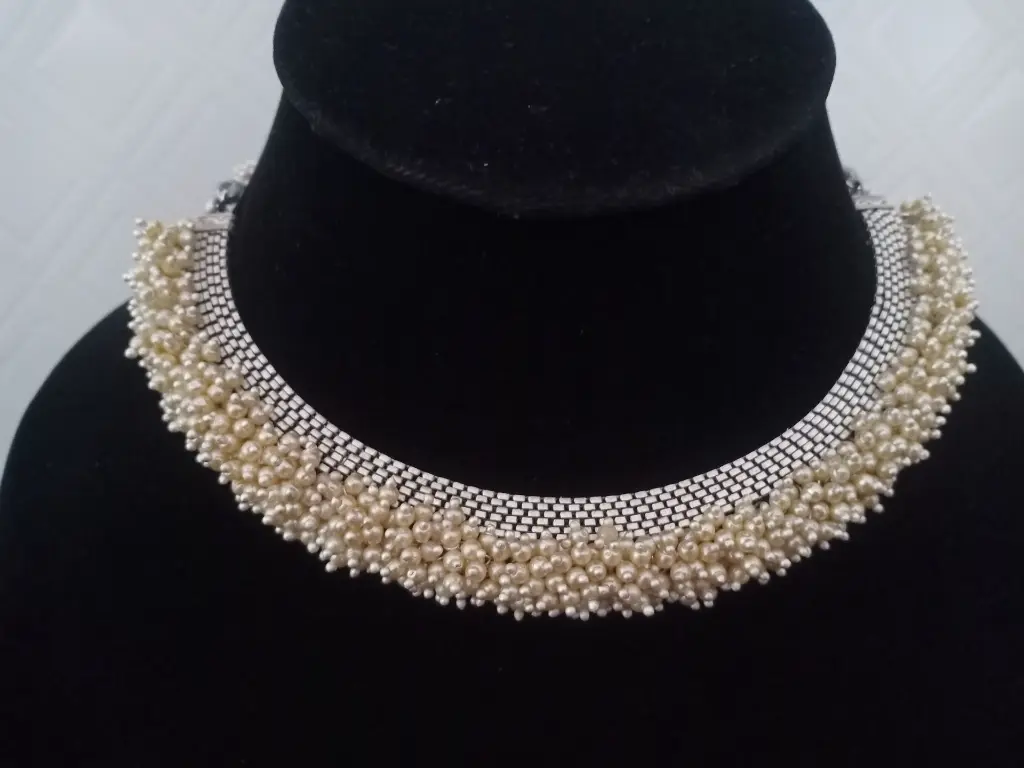 HeavypearlworkMatteSilverNecklace-FashionJewels2.webp