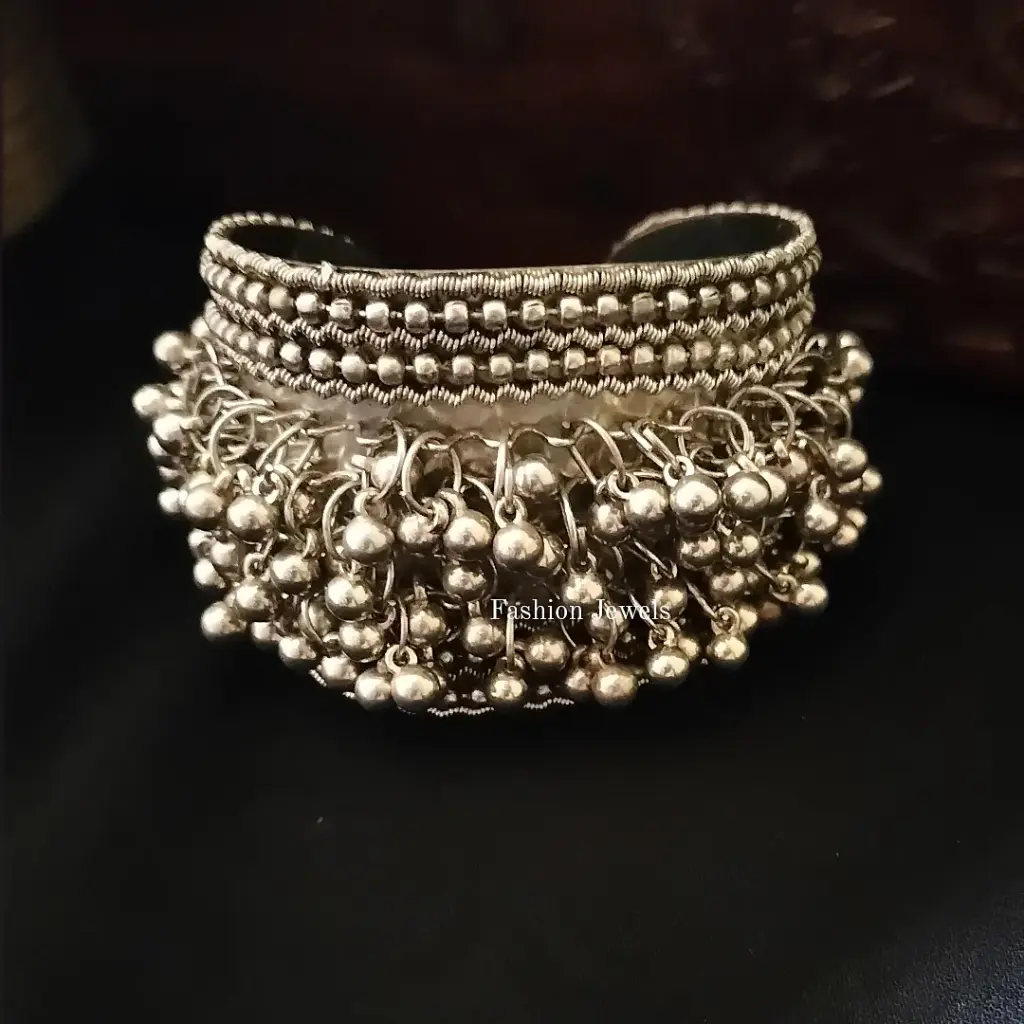 SilveroxidisedcelebsGhunghrookada-FashionJewels3.webp