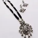 SilverlookalikeZirconstoneblackbeadedNecklaceset-FashionJewels1.webp