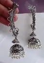 SilverEarcuffpearljhumka-FashionJewels1.webp