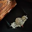SanyaSilverlookalikepeacockpearlChokerSet-FashionJewels2.webp