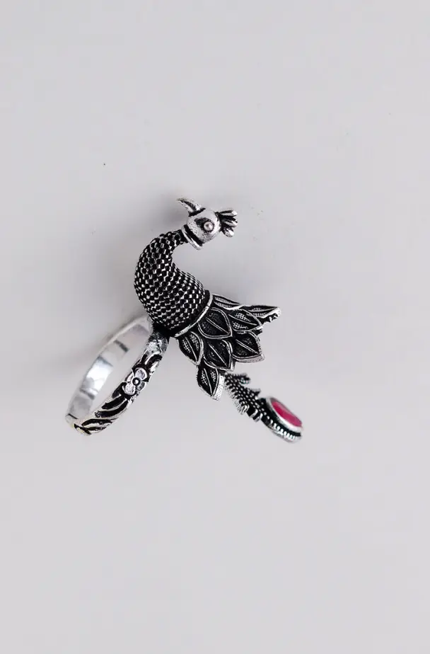 SilverlookalikepeacockrubystoneFingerRing-FashionJewels2.webp