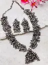 TinaDattainspiredSilverGhunghrooNecklaceset-FashionJewels2.webp