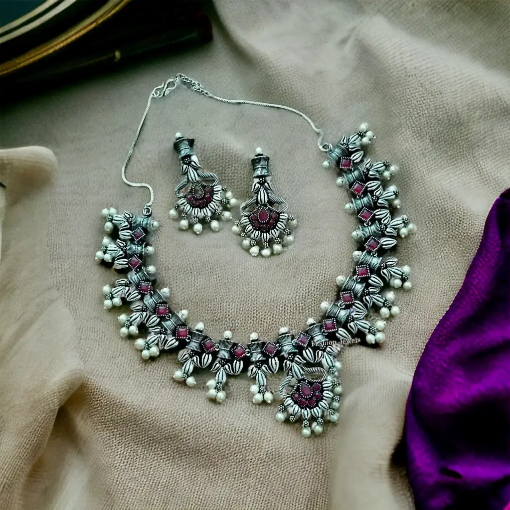 Guttapusalu Ruby stone pearl Necklace set