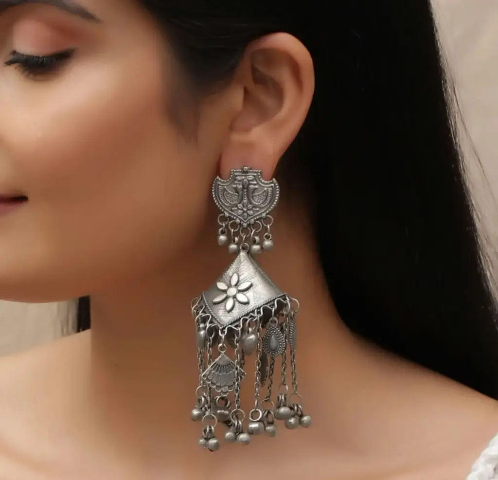 Blackmetal lightweight hanging jhumka