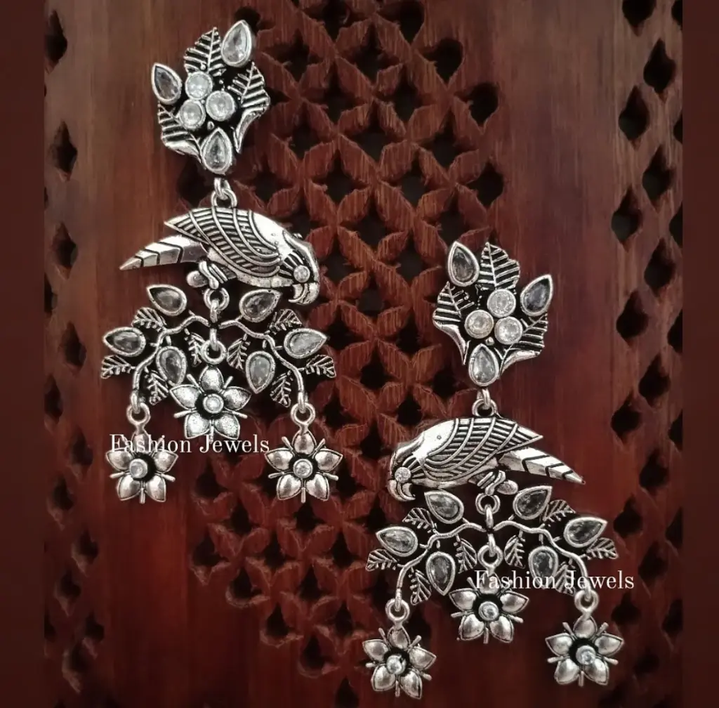 Silverlook alike Zircon Birdy Earring