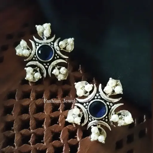 Silver Blue stone pearl Flower Earrings