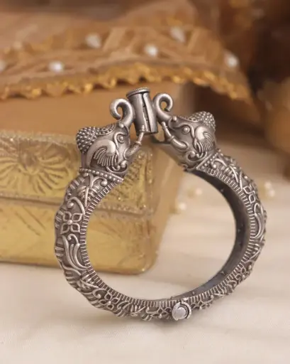Silverlook alike Brass Elephant kada