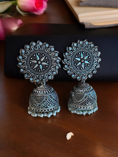 Silverlook Alike Zircon Pearl Jhumka