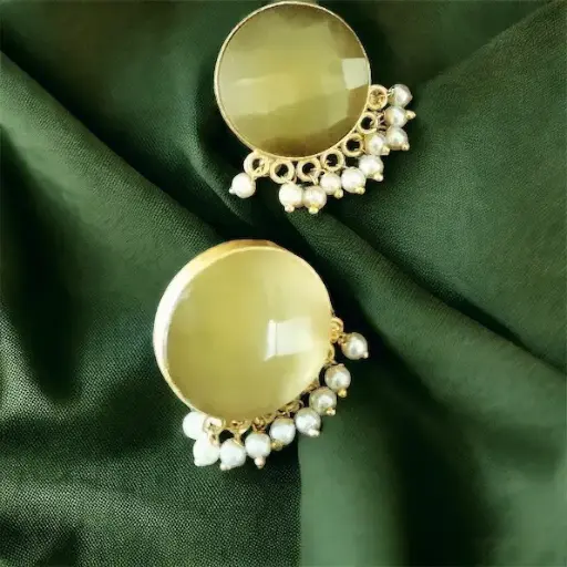 Sonarika Yellow Pearl golden matte studs