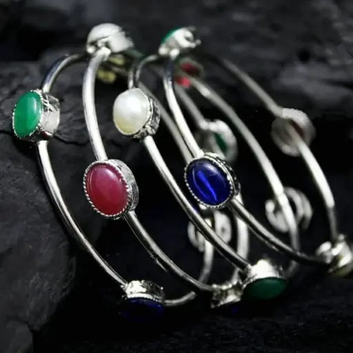 Suheli Silver Natural stone bangle set( 4 pcs)
