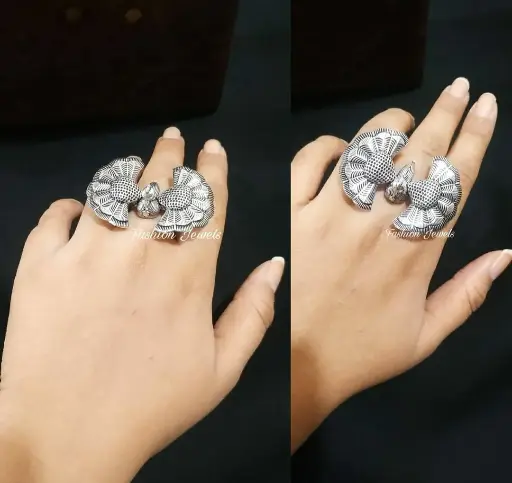 Silver statement peacock Finger Ring