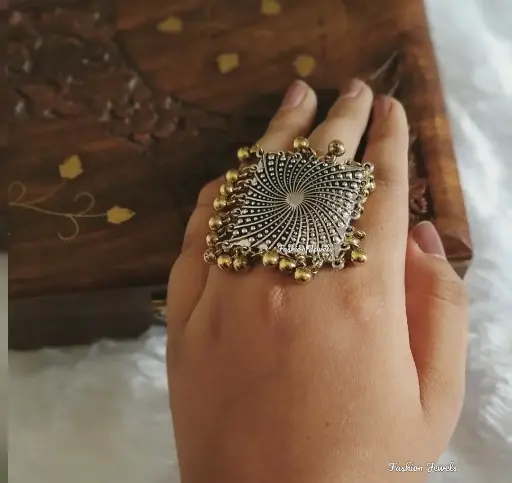 Dualtone Square Ghunghroo Ring