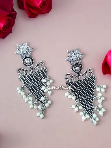 Silver zircon stone flower Pearl Earring