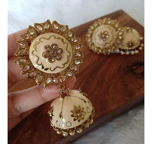 Golden Ad Pearl Peach Jhumka