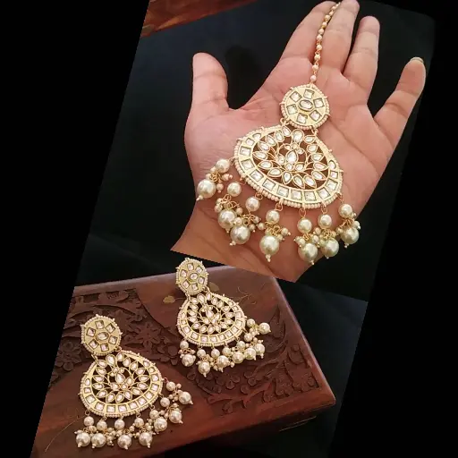 Golden kundan pearl chand mangtika set
