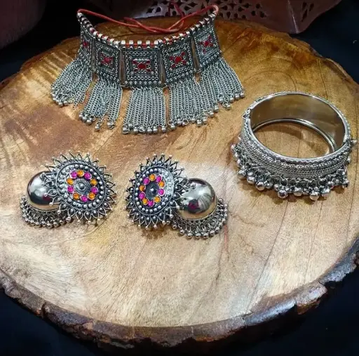 Silver statement choker, Jhumka and Free Size Silver kada
