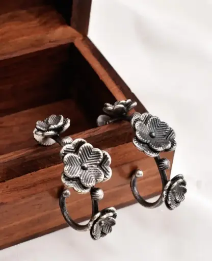 Silverlook Alike Floral Hoops