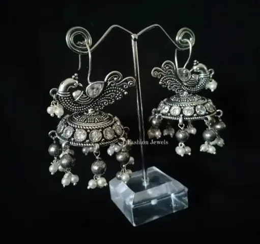 Peacock Zircon pearl hanging Hooks