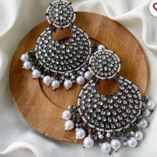 Disha Kundan pearl blackmetal Chandbali