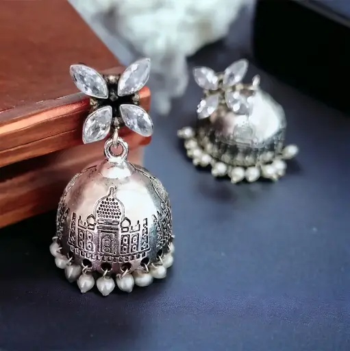 Zircon statement lightweight jhumka
